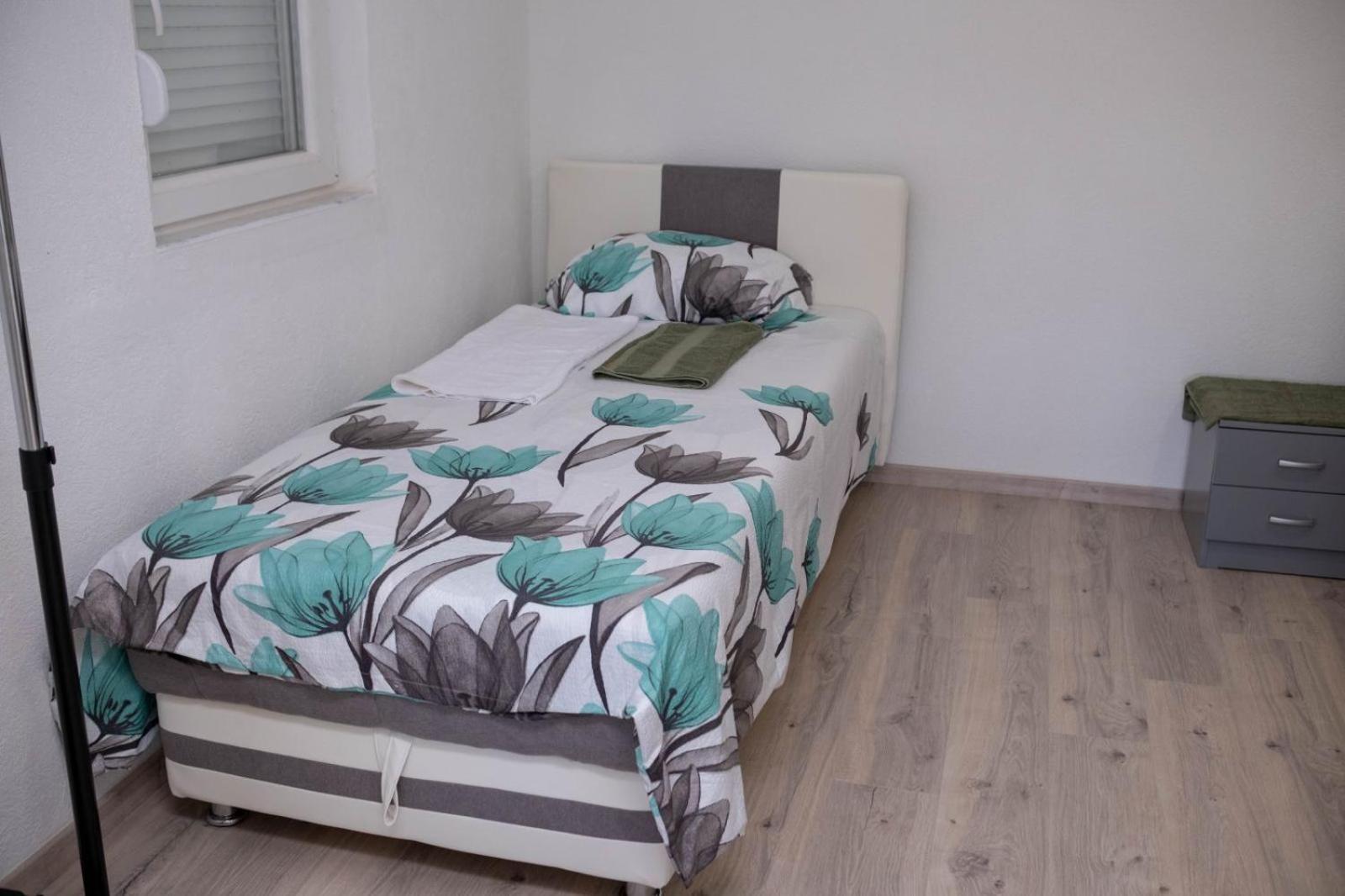 Apartman Hadze موستار المظهر الخارجي الصورة