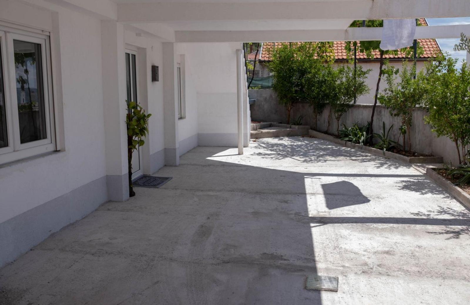 Apartman Hadze موستار المظهر الخارجي الصورة