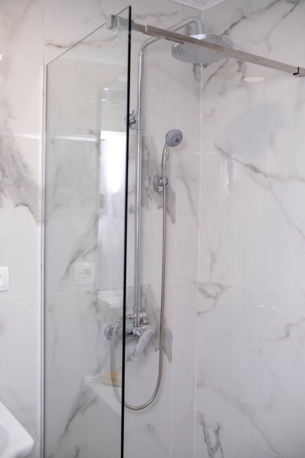 Apartman Hadze موستار المظهر الخارجي الصورة