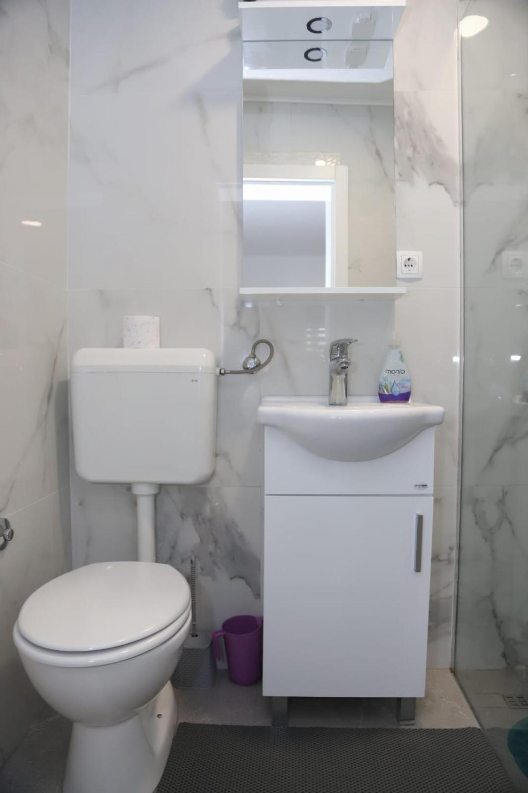 Apartman Hadze موستار المظهر الخارجي الصورة