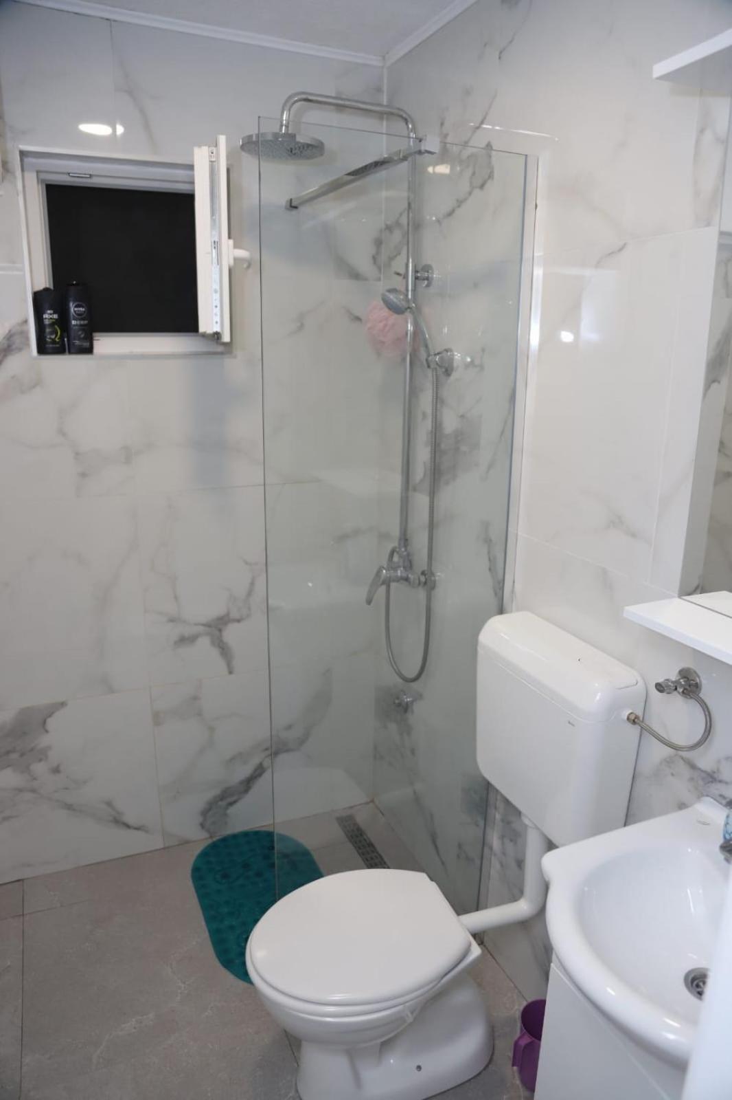 Apartman Hadze موستار المظهر الخارجي الصورة