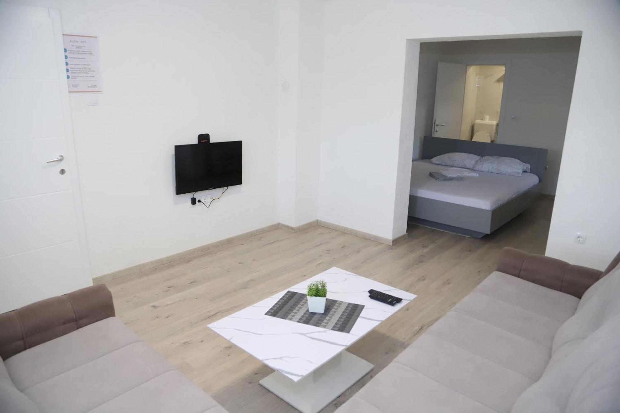 Apartman Hadze موستار المظهر الخارجي الصورة