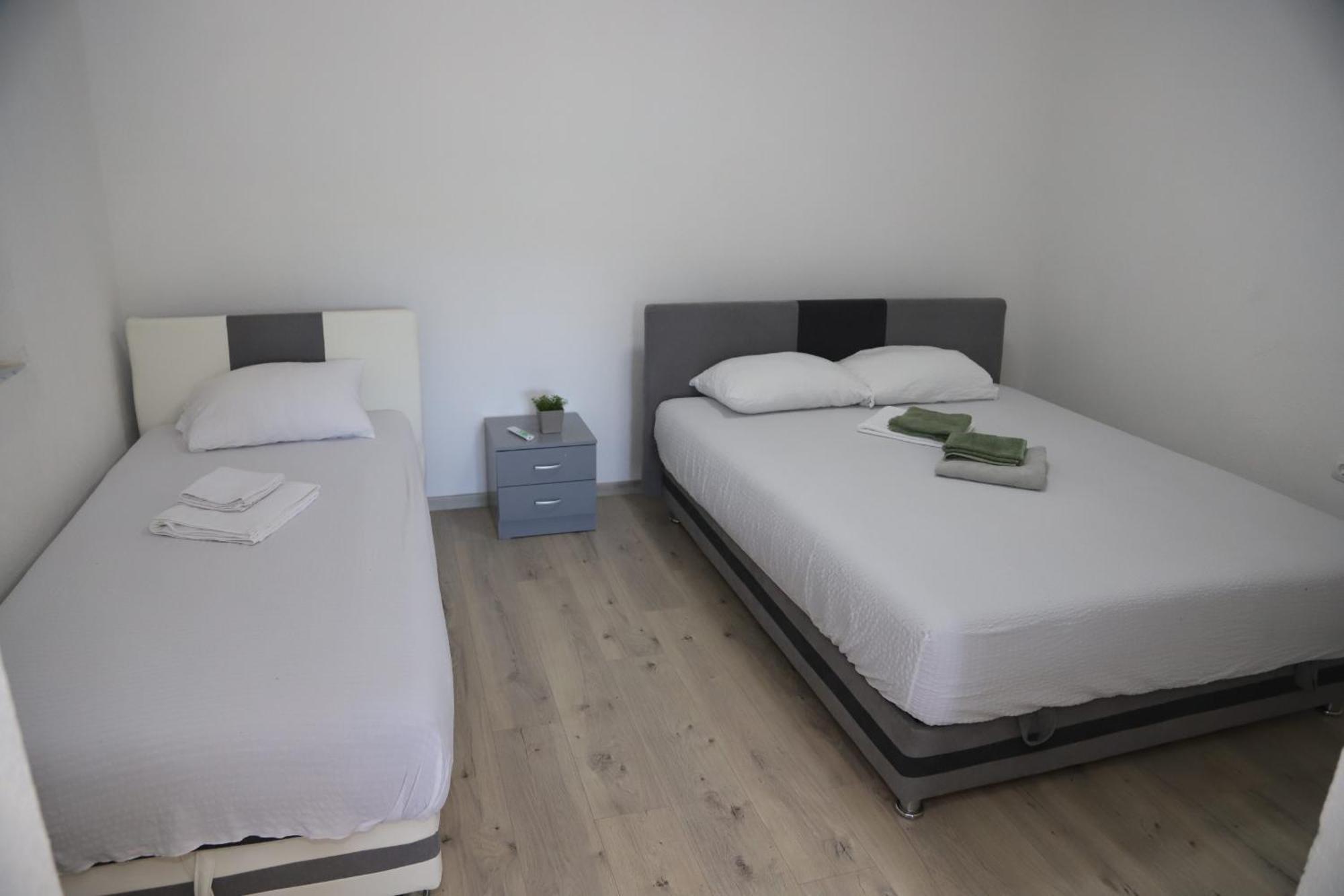 Apartman Hadze موستار المظهر الخارجي الصورة
